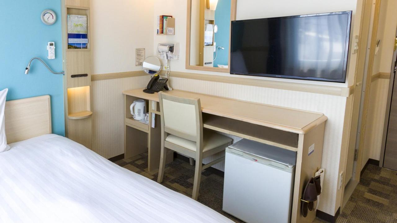 Toyoko Inn Osaka Hankyu Juso-Eki Nishi-Guchi No.2 Экстерьер фото